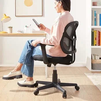  Офис стол с облегалка и регулируема височина, способен на въртене на 360 градуса, оборудван с подлакътници и лумбална опора, черен