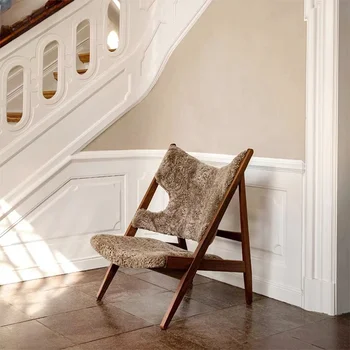 WISEMAX МЕБЕЛИ италиански луксозен модерен дизайнер мебели акцент стол масивно дърво плюшено агнешко вълна отдих стол с подлакътници